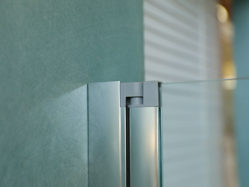 LA Høy dusjkabinett med doble hull håndtak, med brett LA Høy dusjkabinett med doble hull håndtak, med brett