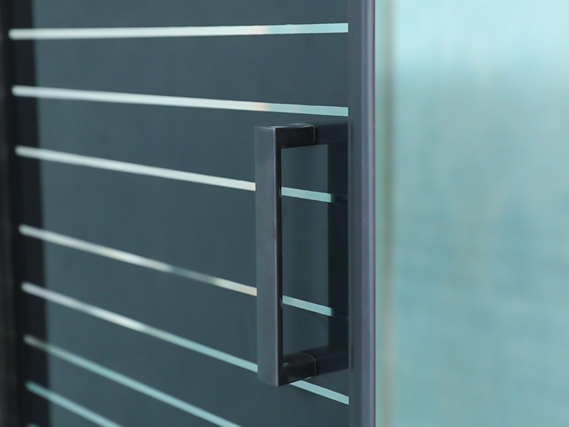 SQ Sort aluminiumsprofil Firkantet dusjkabinett med doble hull i håndtak SQ Sort aluminiumsprofil Firkantet dusjkabinett med doble hull i håndtak