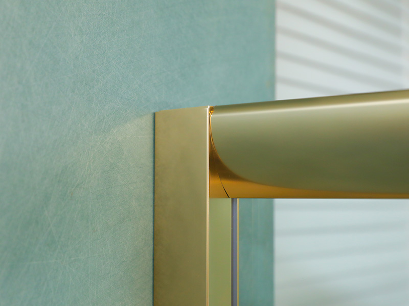 SQUARE skyve dusjkabinett, klart herdet glass med trykk, gull aluminiumsprofil, doble hull håndtak, med brett SQUARE skyve dusjkabinett, klart herdet glass med trykk, gull aluminiumsprofil, doble hull håndtak, med brett