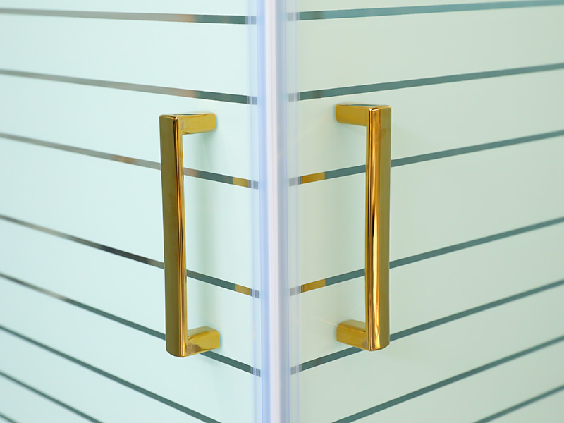 SQUARE skyve dusjkabinett, klart herdet glass med trykk, gull aluminiumsprofil, doble hull håndtak, med brett SQUARE skyve dusjkabinett, klart herdet glass med trykk, gull aluminiumsprofil, doble hull håndtak, med brett