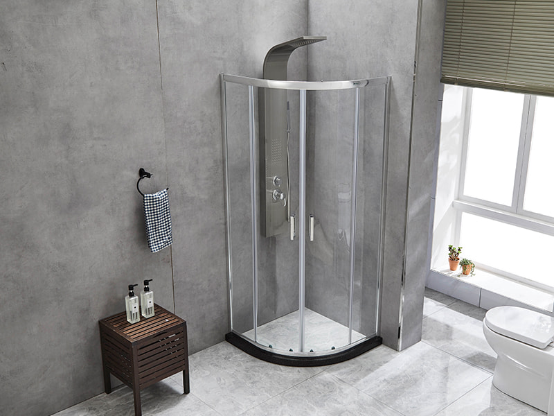 SE skyve dusjkabinett, klart herdet glass, krom aluminiumsprofil, håndtak med doble hull, uten brett SE skyve dusjkabinett, klart herdet glass, krom aluminiumsprofil, håndtak med doble hull, uten brett