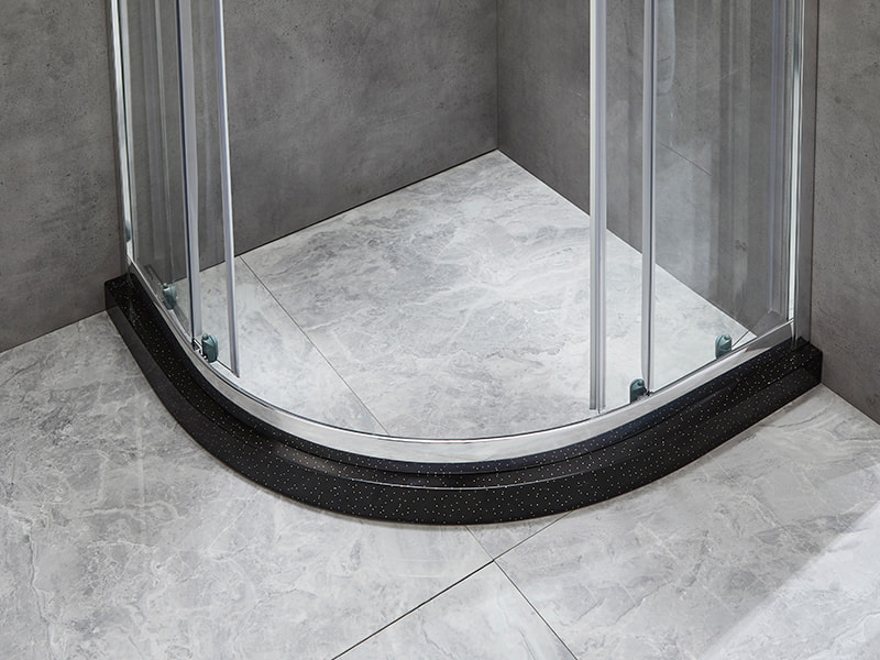 SE skyve dusjkabinett, klart herdet glass, krom aluminiumsprofil, håndtak med doble hull, uten brett SE skyve dusjkabinett, klart herdet glass, krom aluminiumsprofil, håndtak med doble hull, uten brett